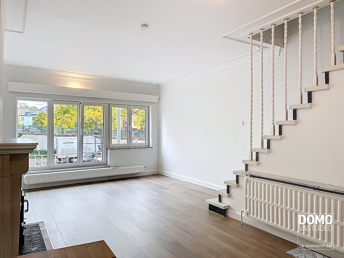 RECENT GERENOVEERDE WONING TE HUUR OP WANDELAFSTAND VAN HET CENTRUM VAN HASSELT 