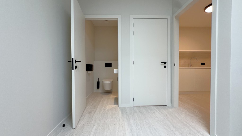Exclusieve nieuwbouw kantoorruimte te huur in Lokeren