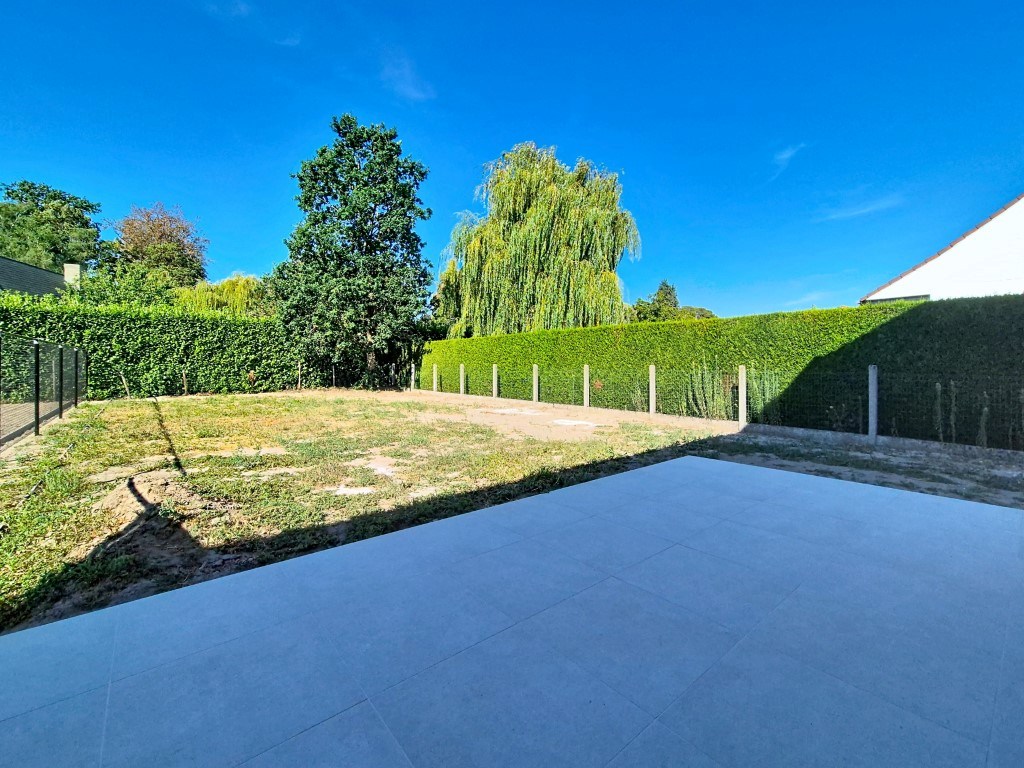 Nieuwbouwwoning met 3 slpk en polyvalente ruimte 