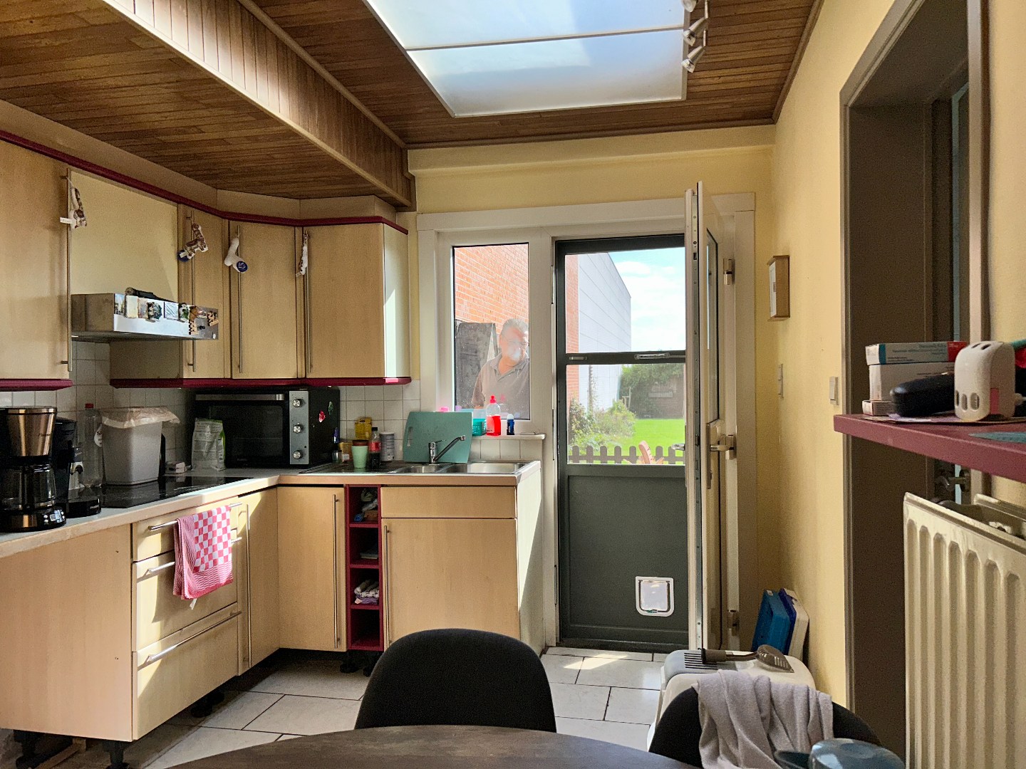 Degelijke en ruime gezinswoning met garage en tuin op 702m² 
