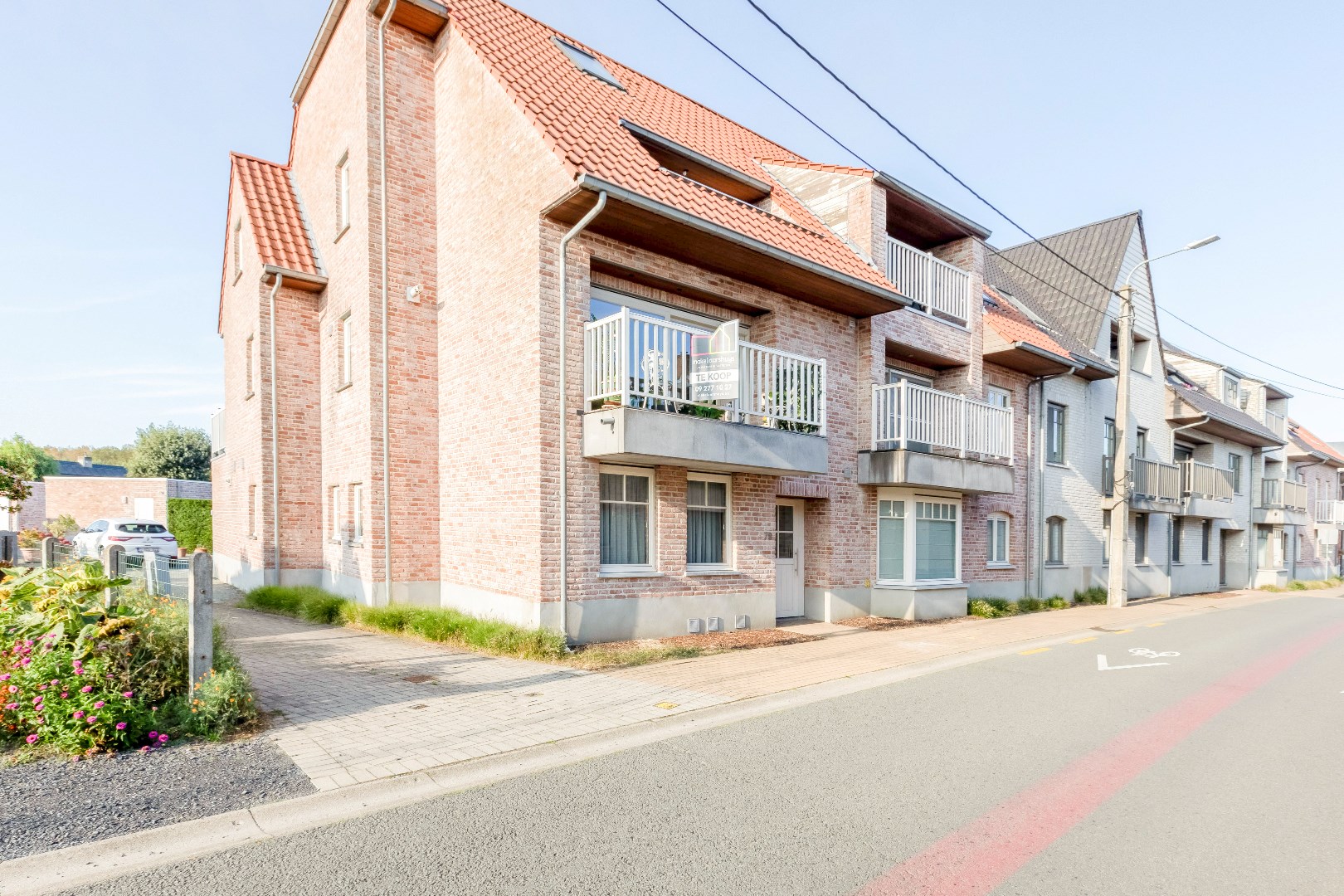 Goed onderhouden app. met groot terras te Astene (bouwjaar 2015) VRIJ BIJ AKTE 