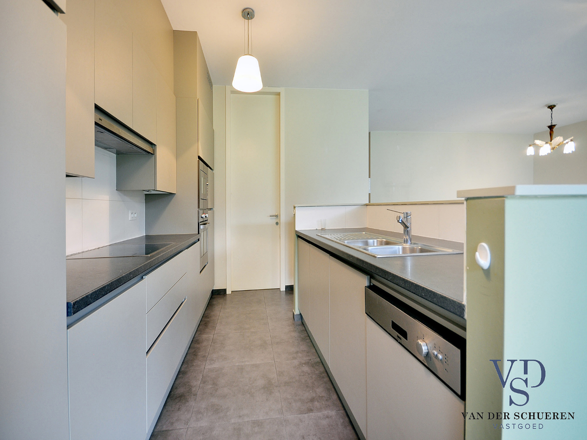 Prachtig gelijkvloers appartement in de exclusieve park-residentie Park te Poldere. 