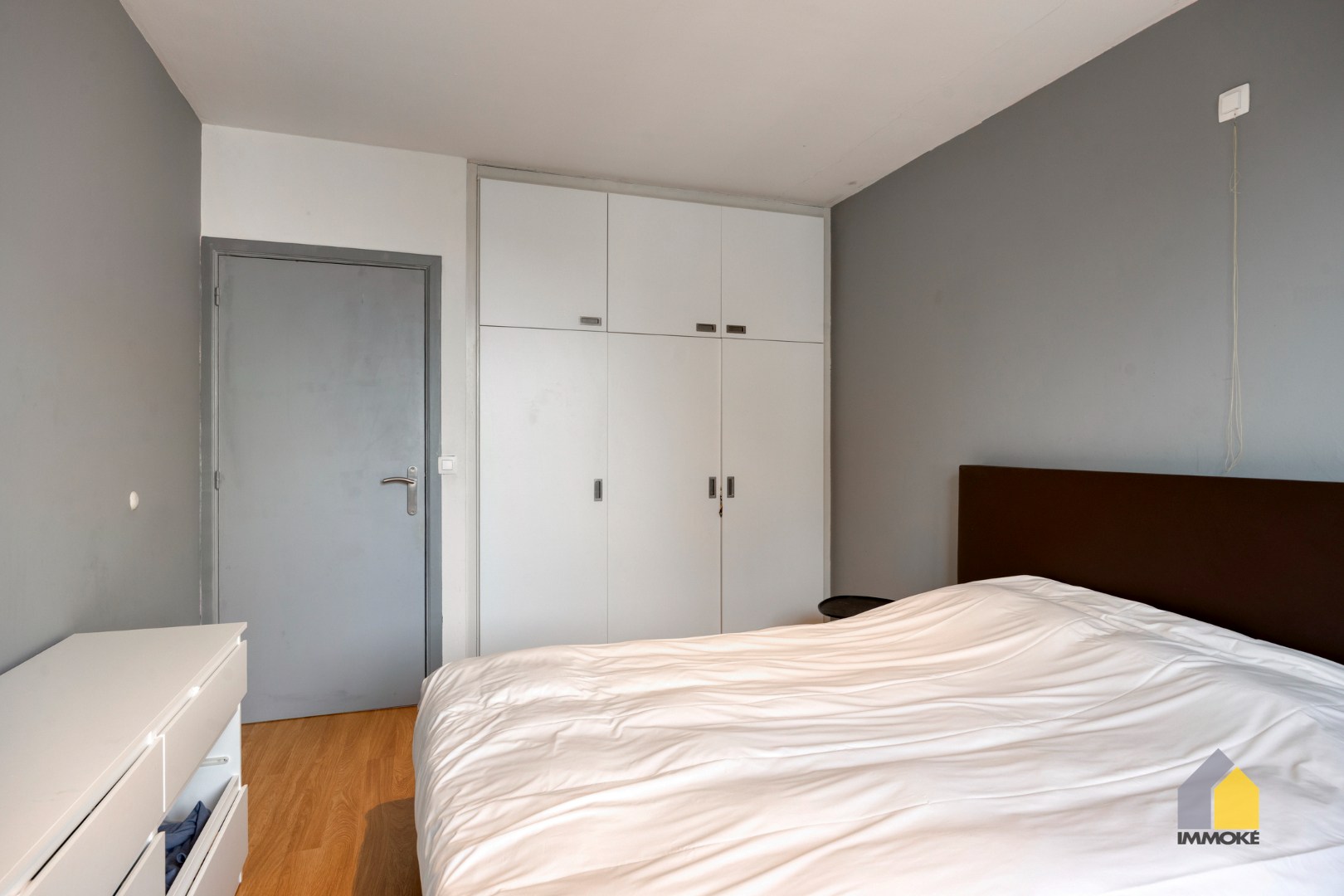 Appartement (161 m²) met ruime woonkamer en 3 slaapkamers. 
