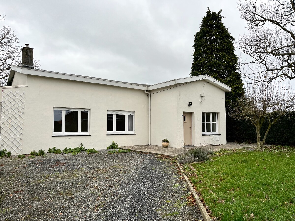 Ruime alleenstaande woning met 3 slaapkamers 