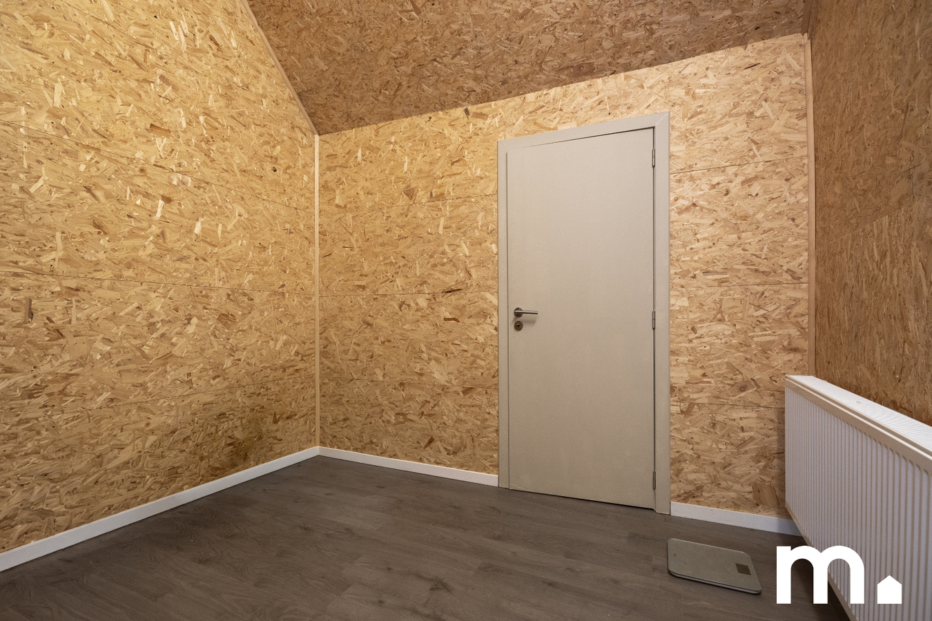 Handelspand met woonst op toplocatie te koop te Izegem 