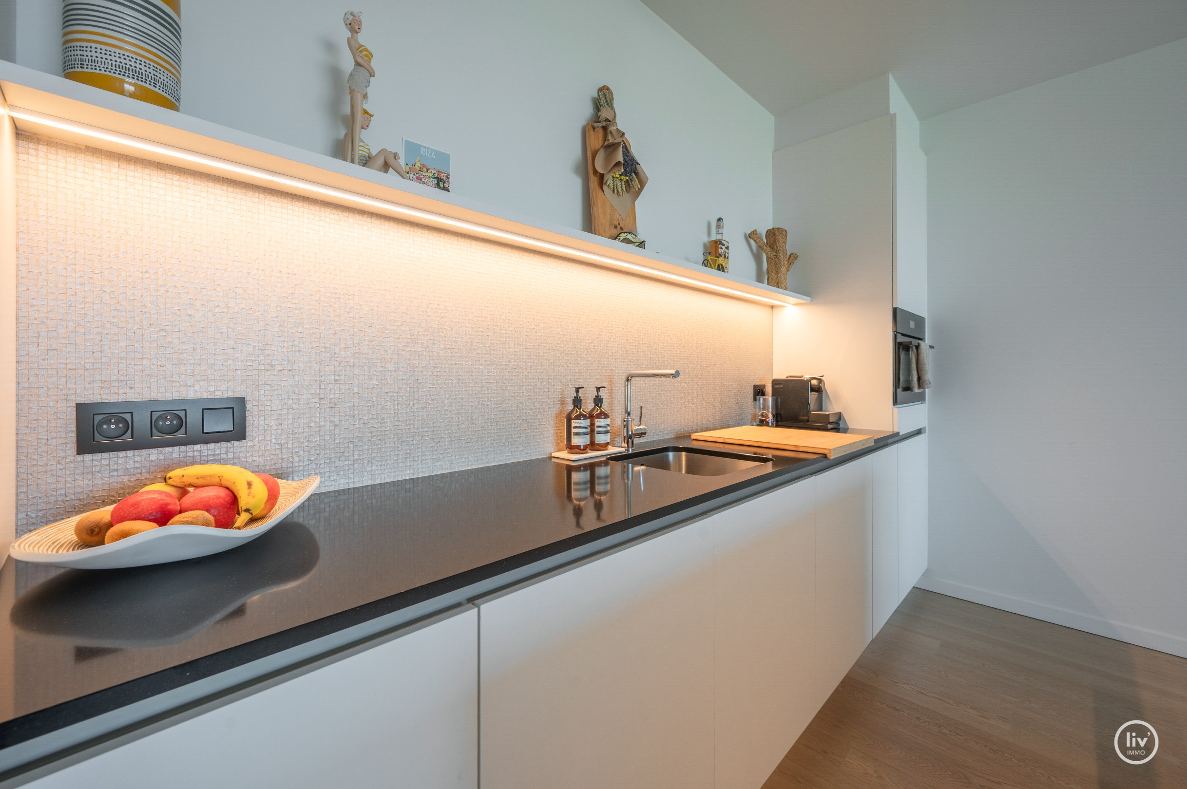 Lichtrijk appartement met groot terras te Res. Lake Garden - Duinenwater 
