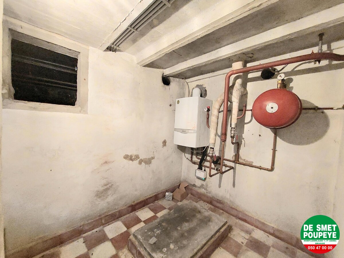 Alleenstaande villa op mooi perceel grond 