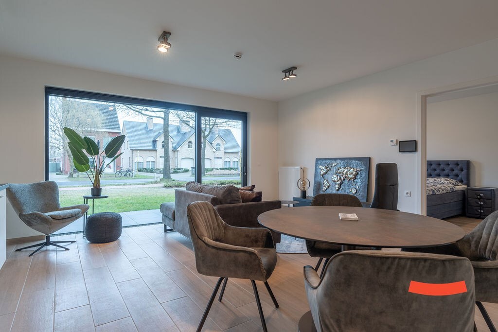 Te koop service flat - Ravels