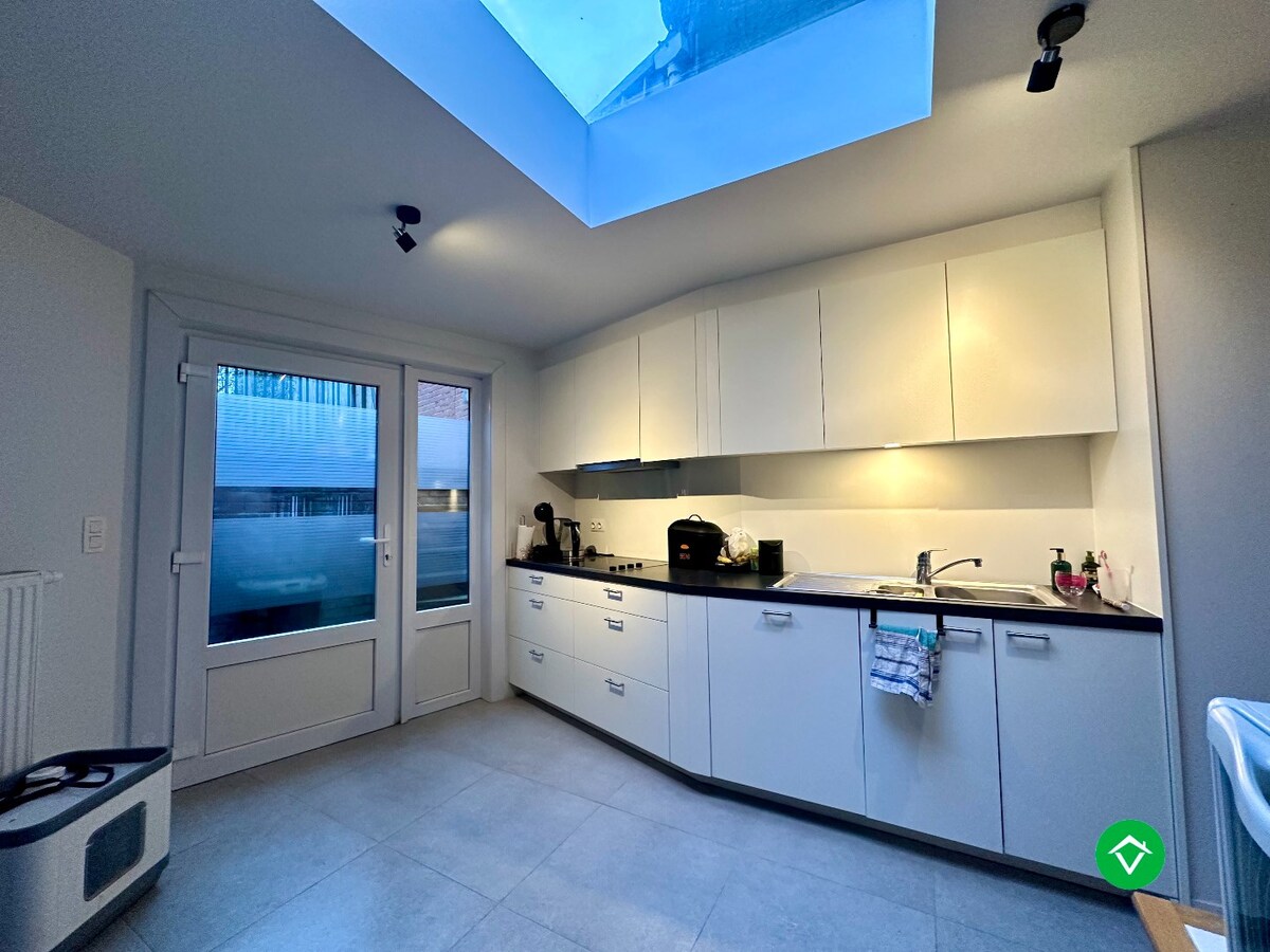 Instapklare woning met 2 slaapkamers in het centrum van Hooglede 