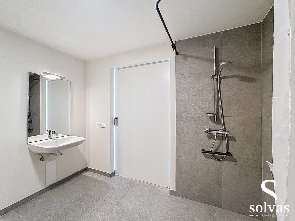 Hoekappartement met veel lichtinval 