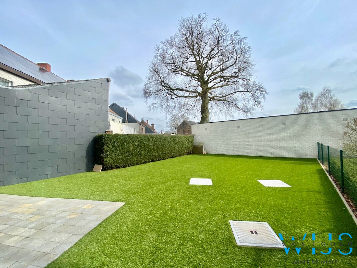 Gelijkvloers appartement te centrum Lovendegem ! 