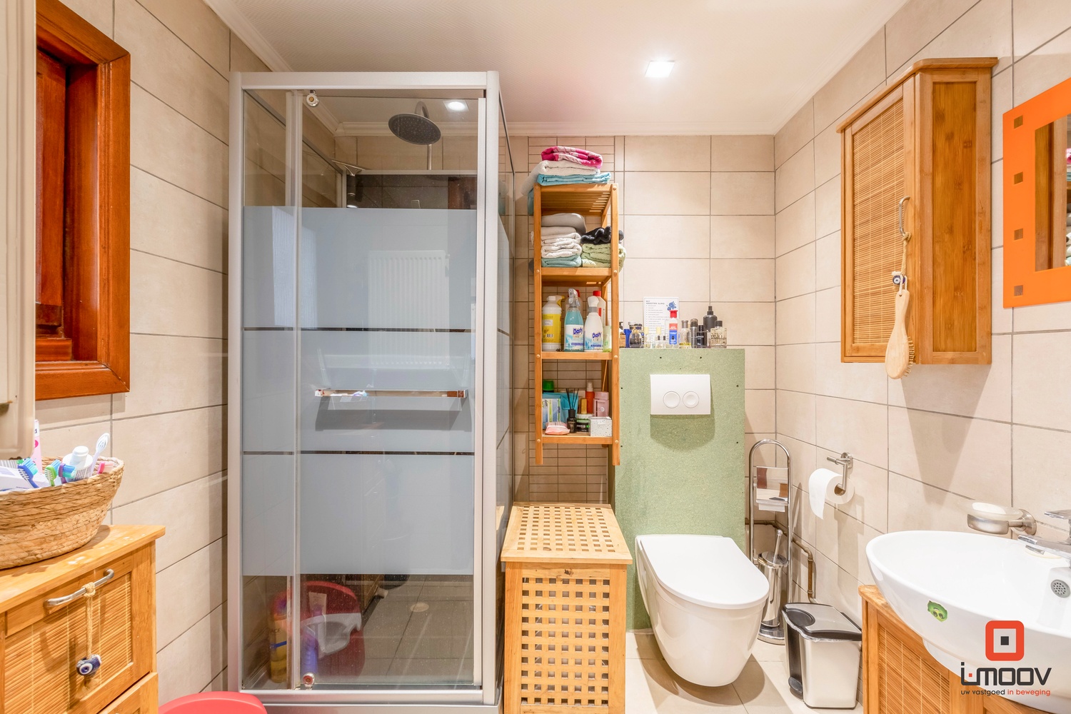 Charmante woning met 3 slaapkamers te Sint-Amandsberg. 