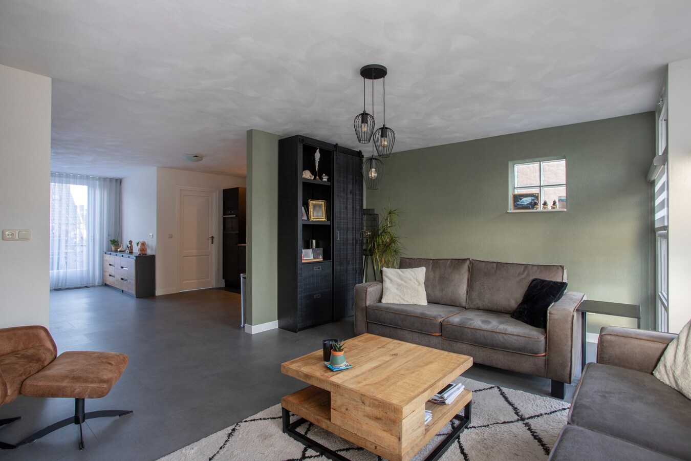 Moderne en instapklare bovenwoning in het hart van Hapert – met dakterras en energielabel A. 