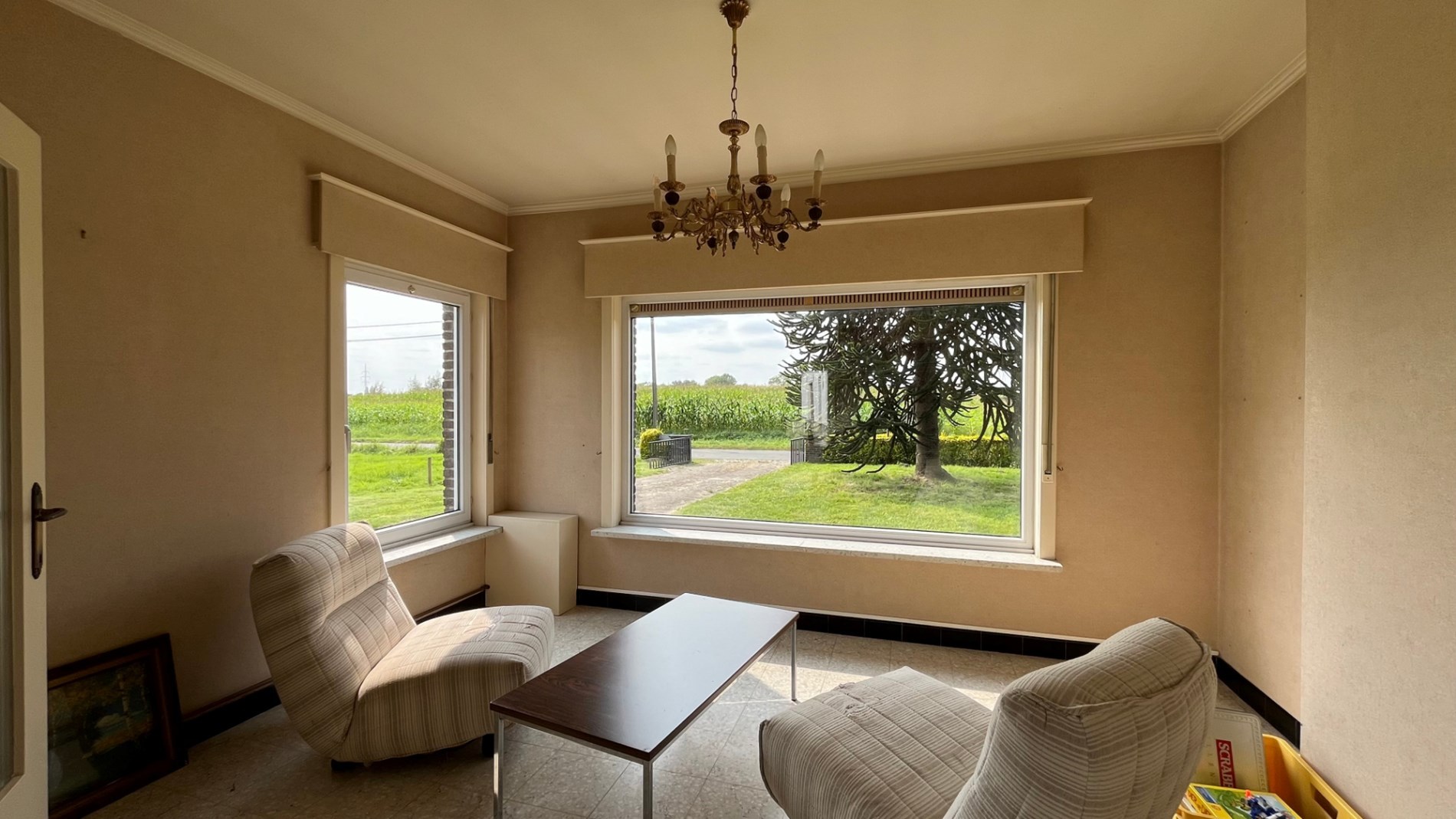 Ruime woning met een grote tuin 