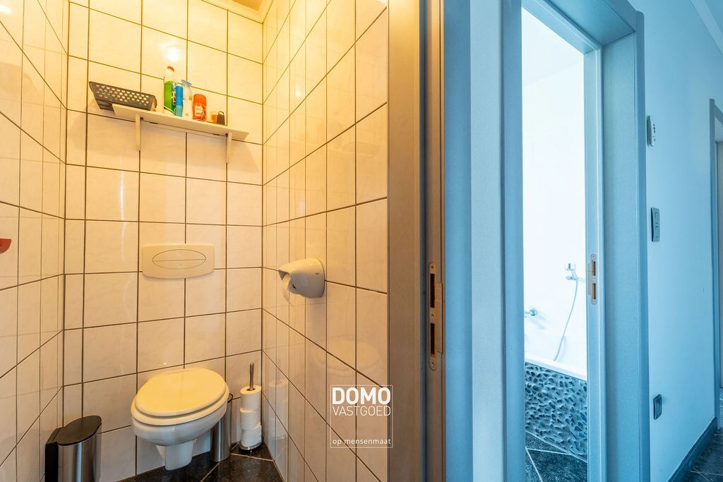 RUIME WONING VAN BOUWJAAR 2008 MET EPC LABEL B, 3 SLAAPKAMERS EN EEN HANGAR TE DIEPENBEEK 