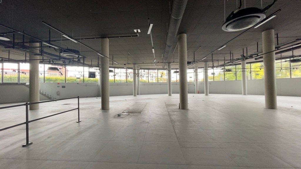 Handelspand te huur aan het Keerdok in Mechelen