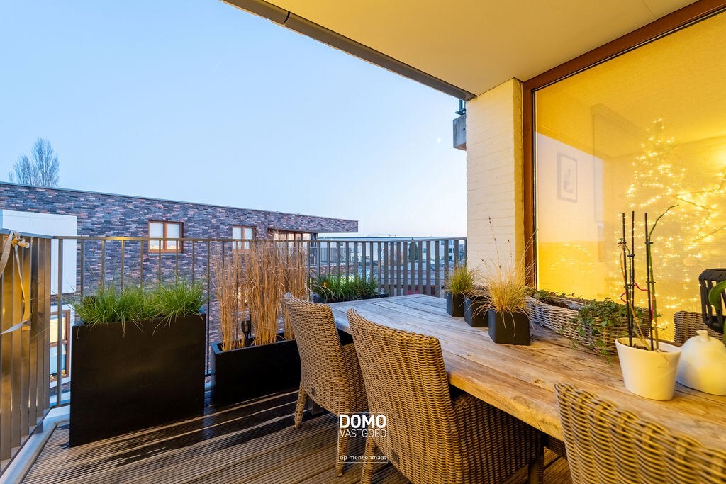 STIJLVOL EN INSTAPKLAAR TWEE SLAAPKAMER APPARTEMENT MET RUIM TERRAS IN BILZEN-HOESELT 