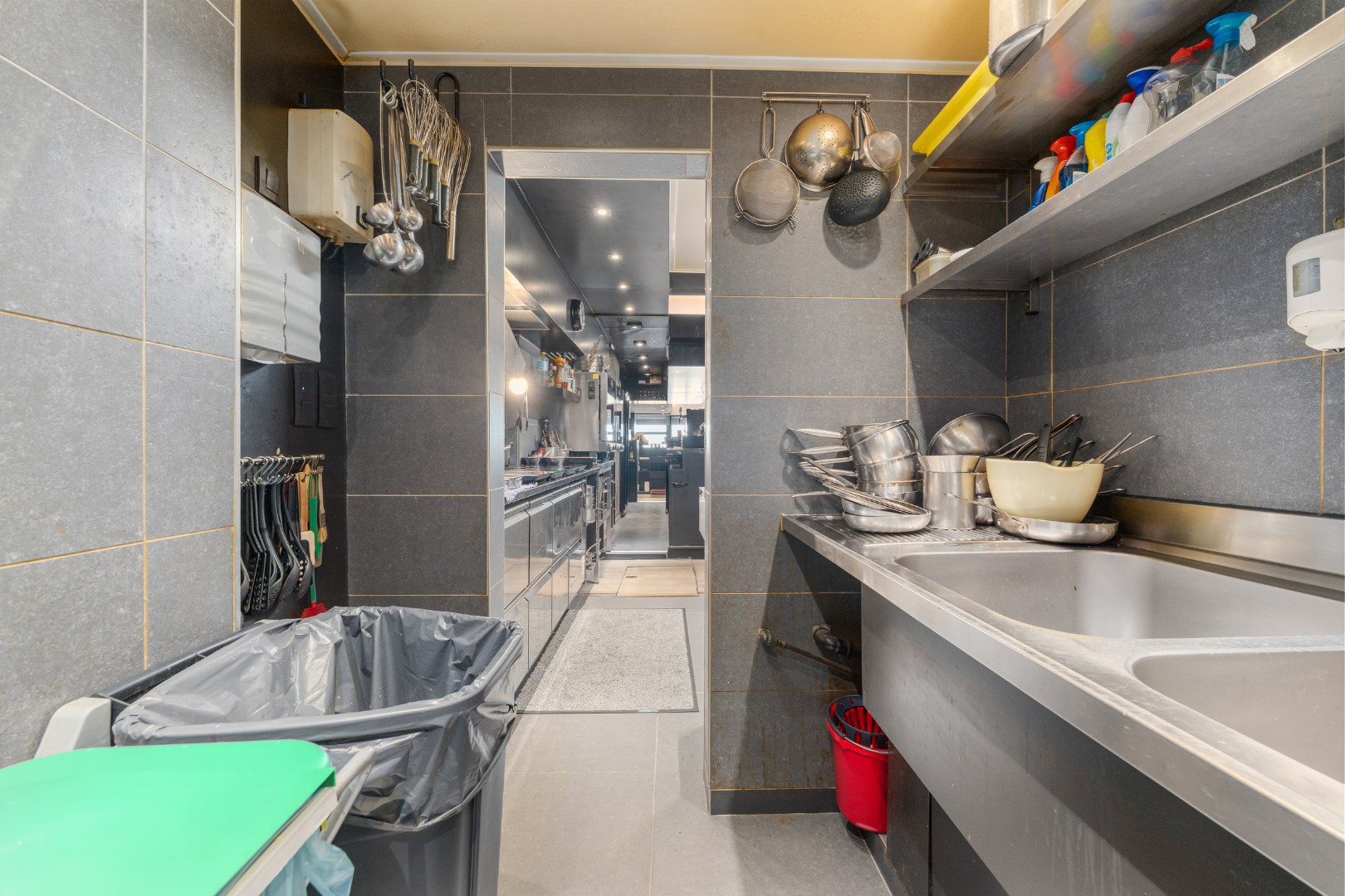 HANDELSPAND OP ZEEDIJK 