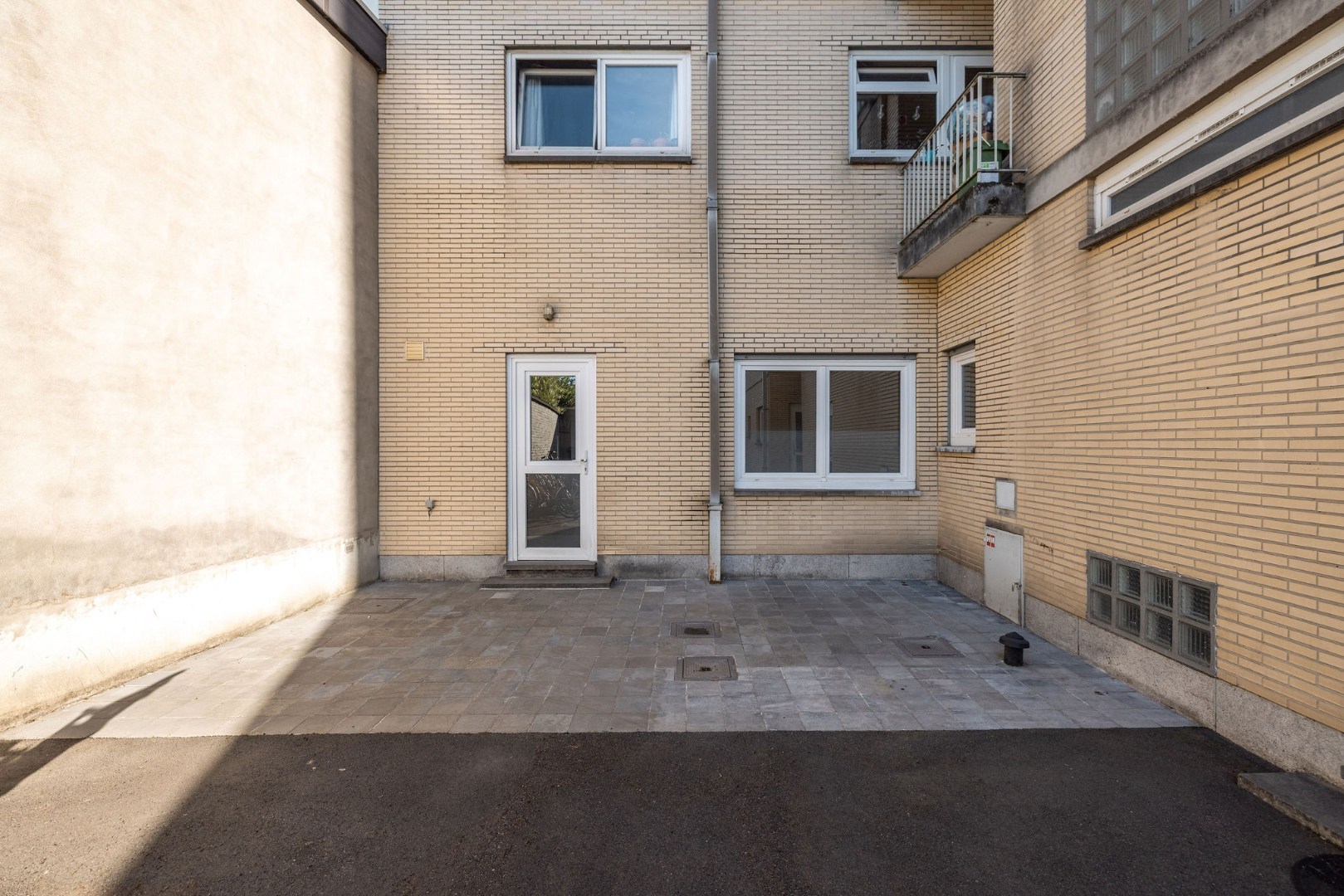 Gelijkvloers appartement met 1 slaapkamer en terras 