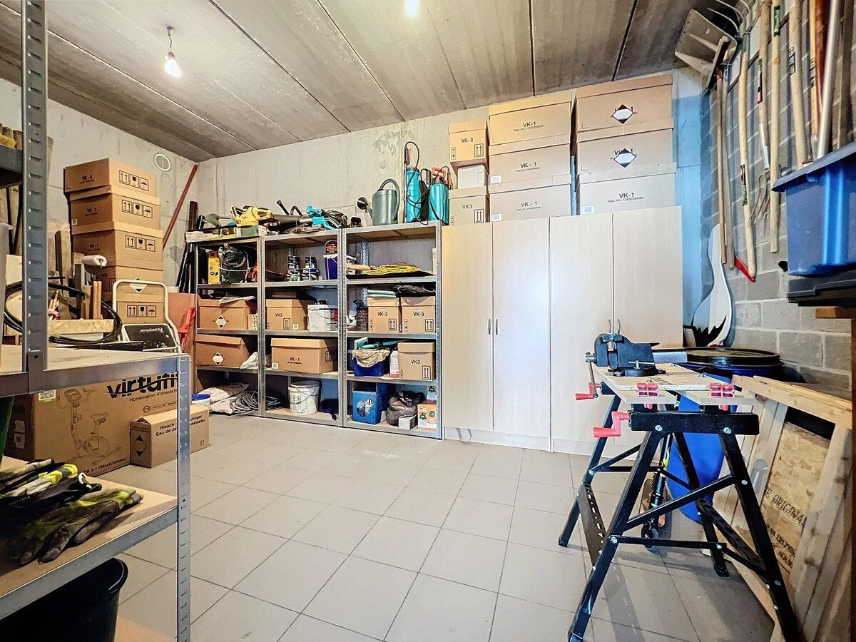 Recente, energiezuinige (label A) villa met groene achteruit te St.-Lievens-Houtem 