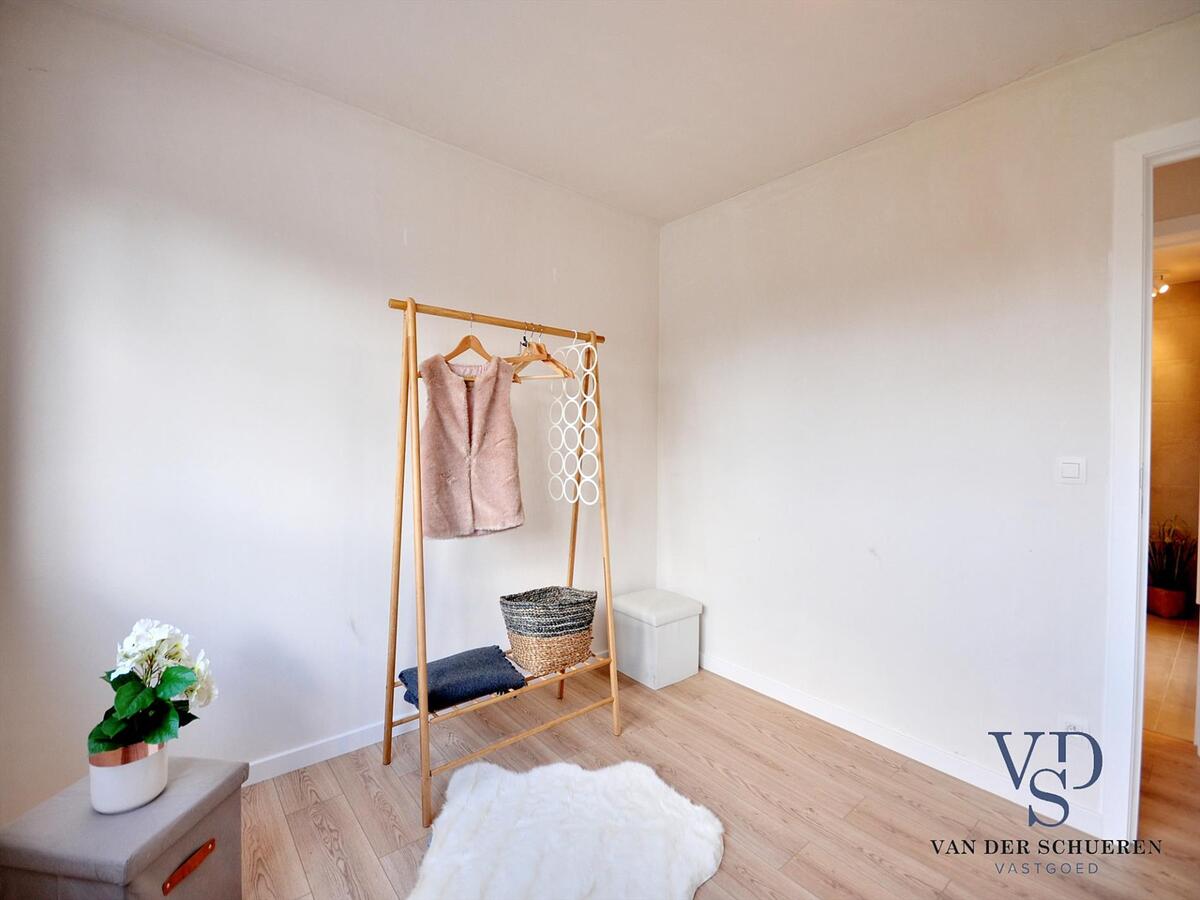 NIEUWBOUW MET HOOGWAARDIGE AFWERKING !  (verkoop met registratie !) TOPPER !! 