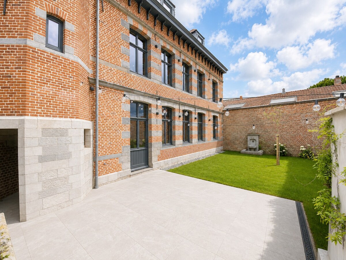 Duplex au charme d'une petite maison en plein coeur de Tournai ! 