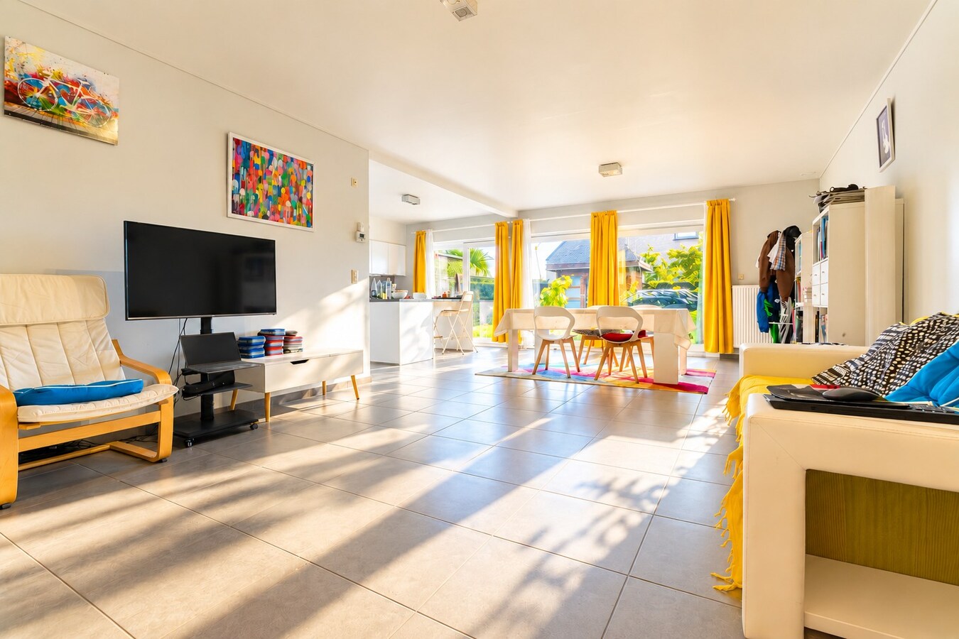 Construction moderne de 2015 dans un lotissement résidentiel prisé, COUP DE COEUR ! 