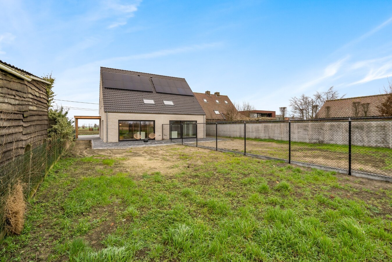 Halfopen nieuwbouwwoning met 3 slaapkamers te Koekelare 