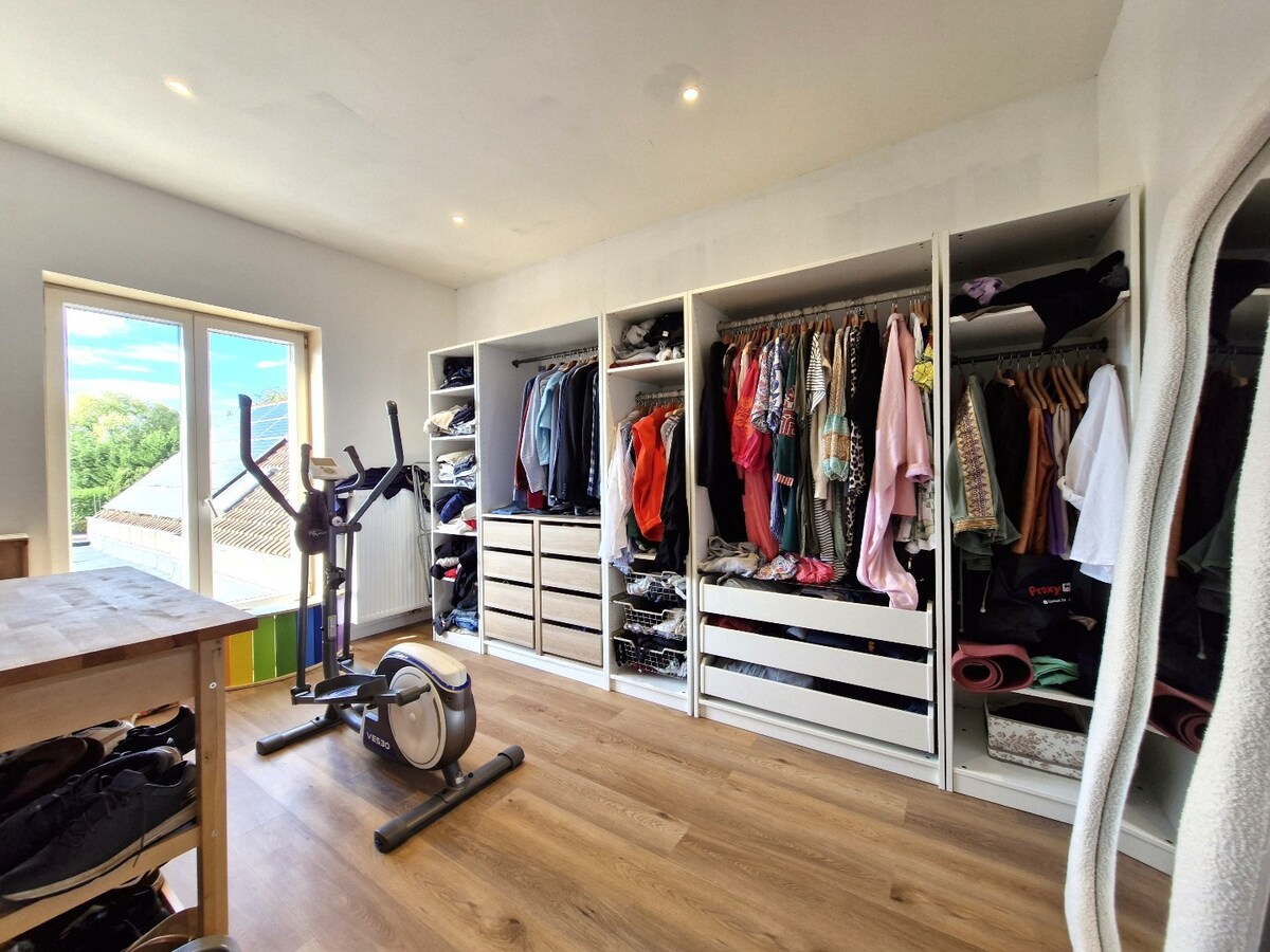 Zeer groot, volledig gerenoveerd duplexappartement te Westkapelle 