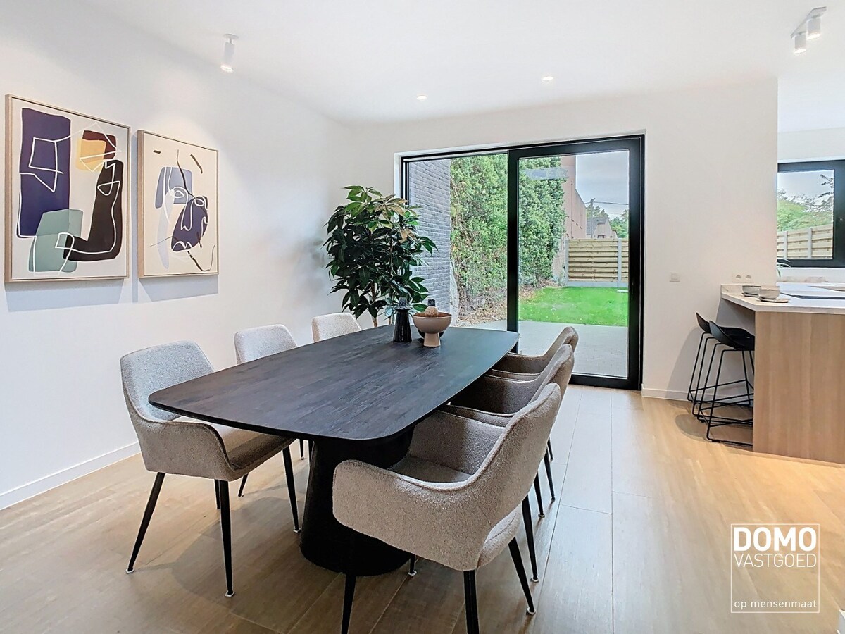 TOTAAL gerenoveerde woning in het centrum van Kermt - Verkoop onder registratierechten!!! 