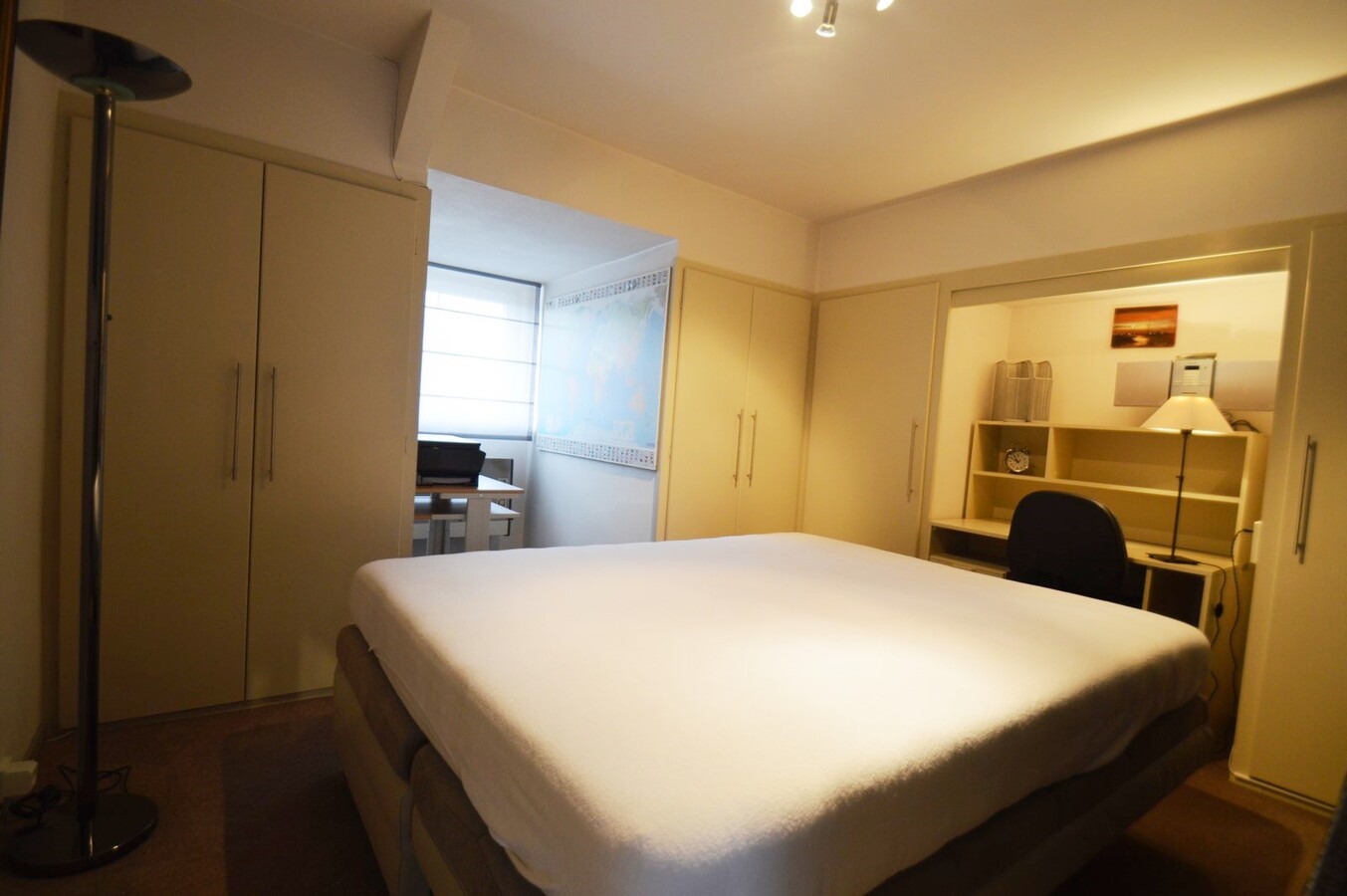 Knappe gezinswoning met dubbele garage - Heist 