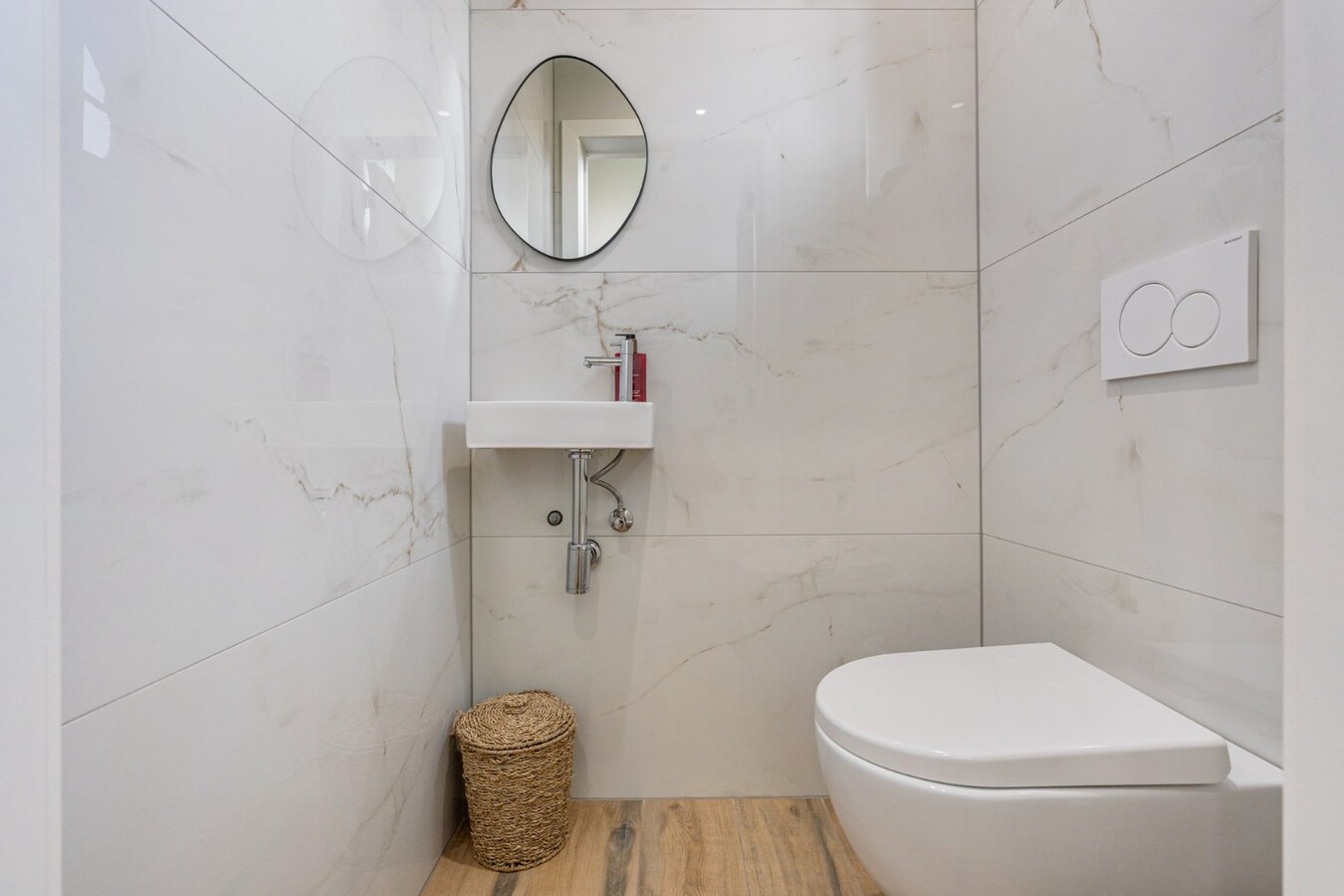 UNIEK VASTGOEDAANBOD! Kwaliteitsvolle pastorijwoning met duurzame technieken en uitzonderlijk wooncomfort 