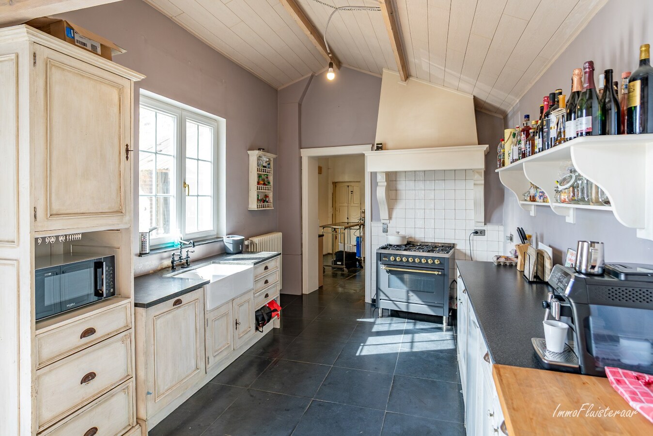 Charmante verder af te werken woning met paardenstallen en weide op ca. 1,7 ha te Geetbets 