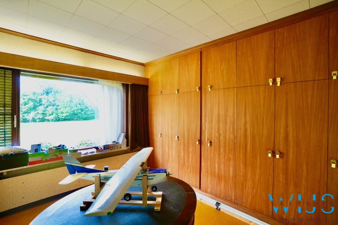 Schitterend woonhuis op een fantastisch perceel van 2859 m² te Drongen ! 