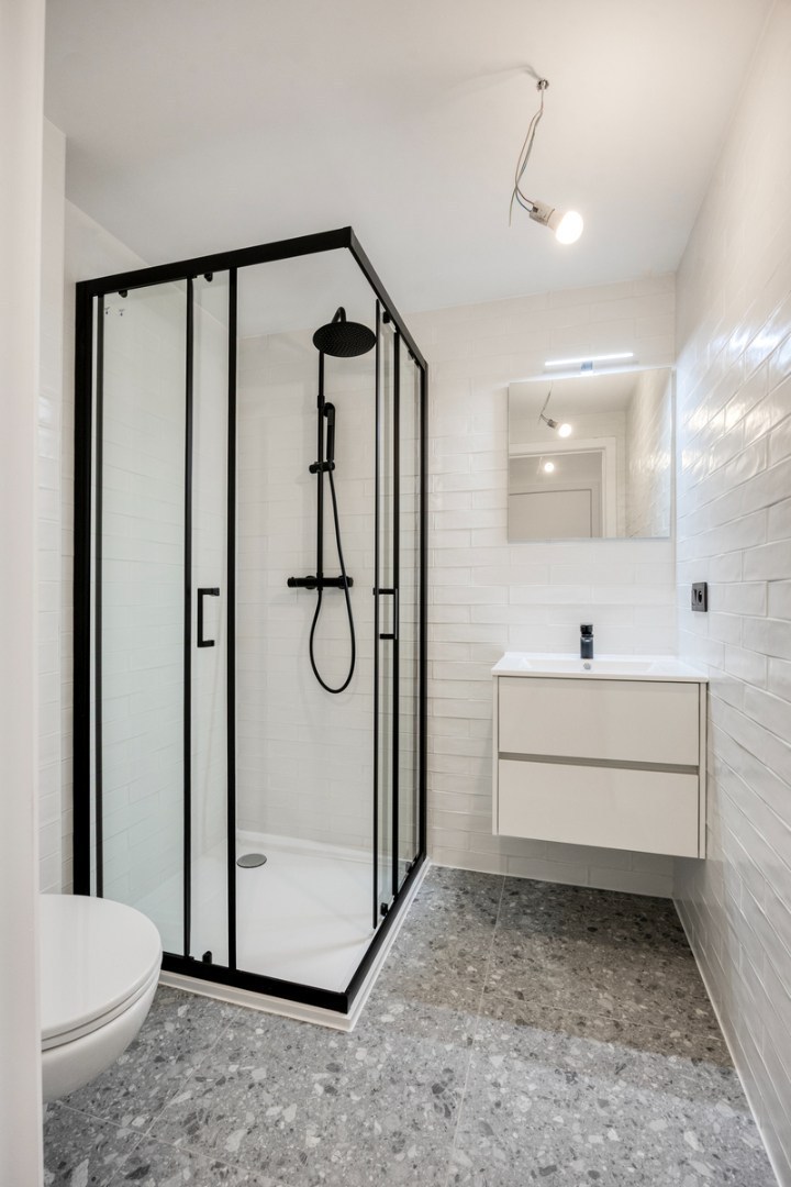 Volledig gerenoveerd en gemeubelde studentenkamer met privé badkamer en tuin - EPC A! 