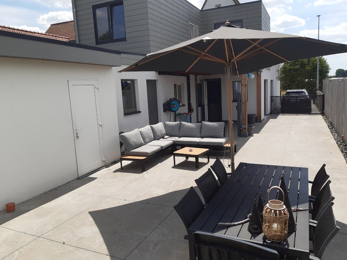 Praktische gezinswoning met leuke tuin. 