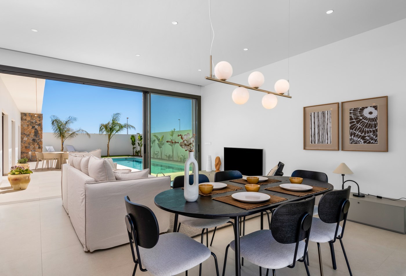 Nieuwbouw villa met 3 slaapkamers en privé zwembad  - Los Alcazares 