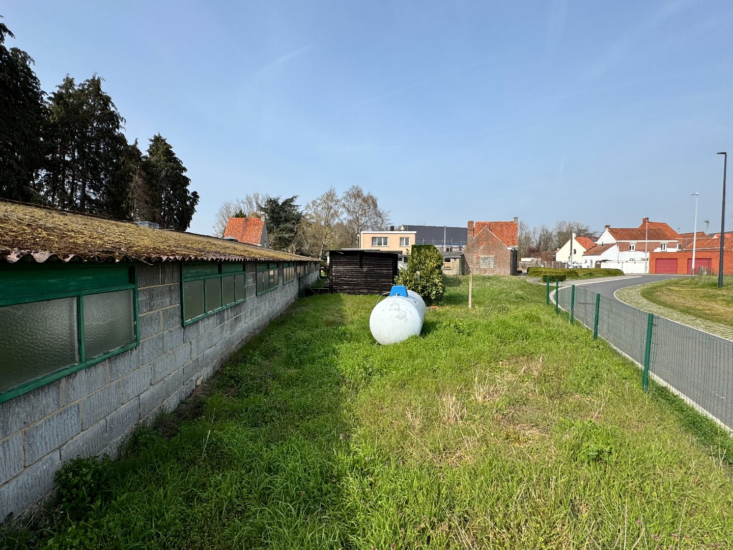 Verzorgde open bebouwing met tuin en garage in Zulte 
