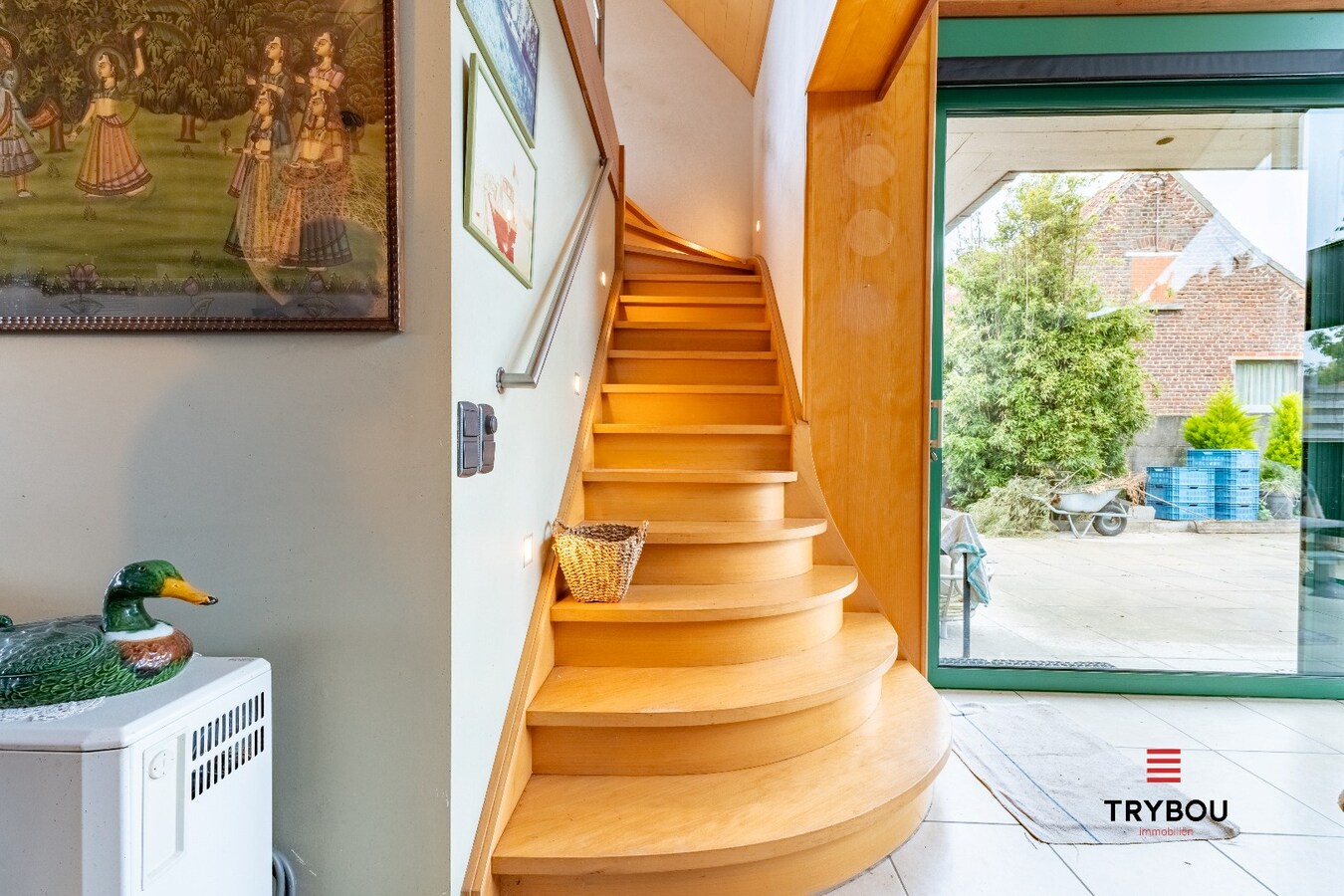 Open woning op ruim perceel in Jonkershove 