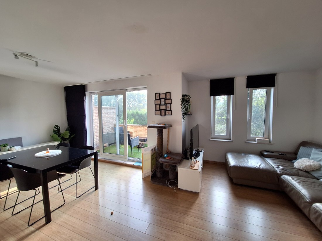 Gunstig gelegen duplex appartement te Genk 
