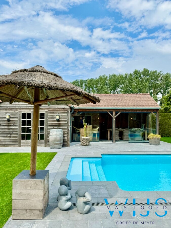 Woonhuis met prachtig zwembad te ERTVELDE ! 