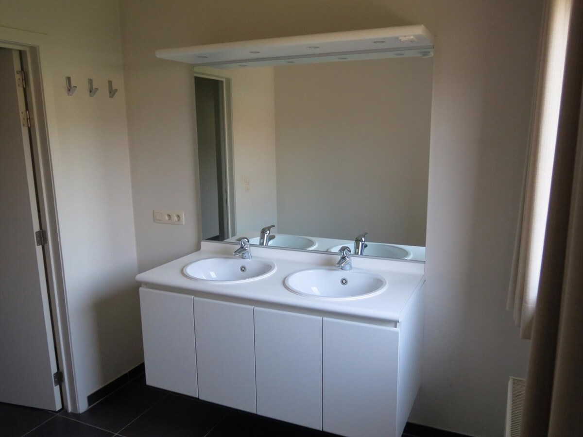 Verrassend ruim appartement pal in het centrum van Kortemark 