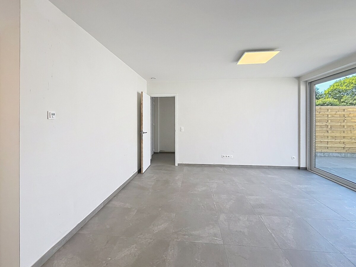 Nieuwbouwwonining met 4 slaapkamers in hartje Aalter op toplocatie. 