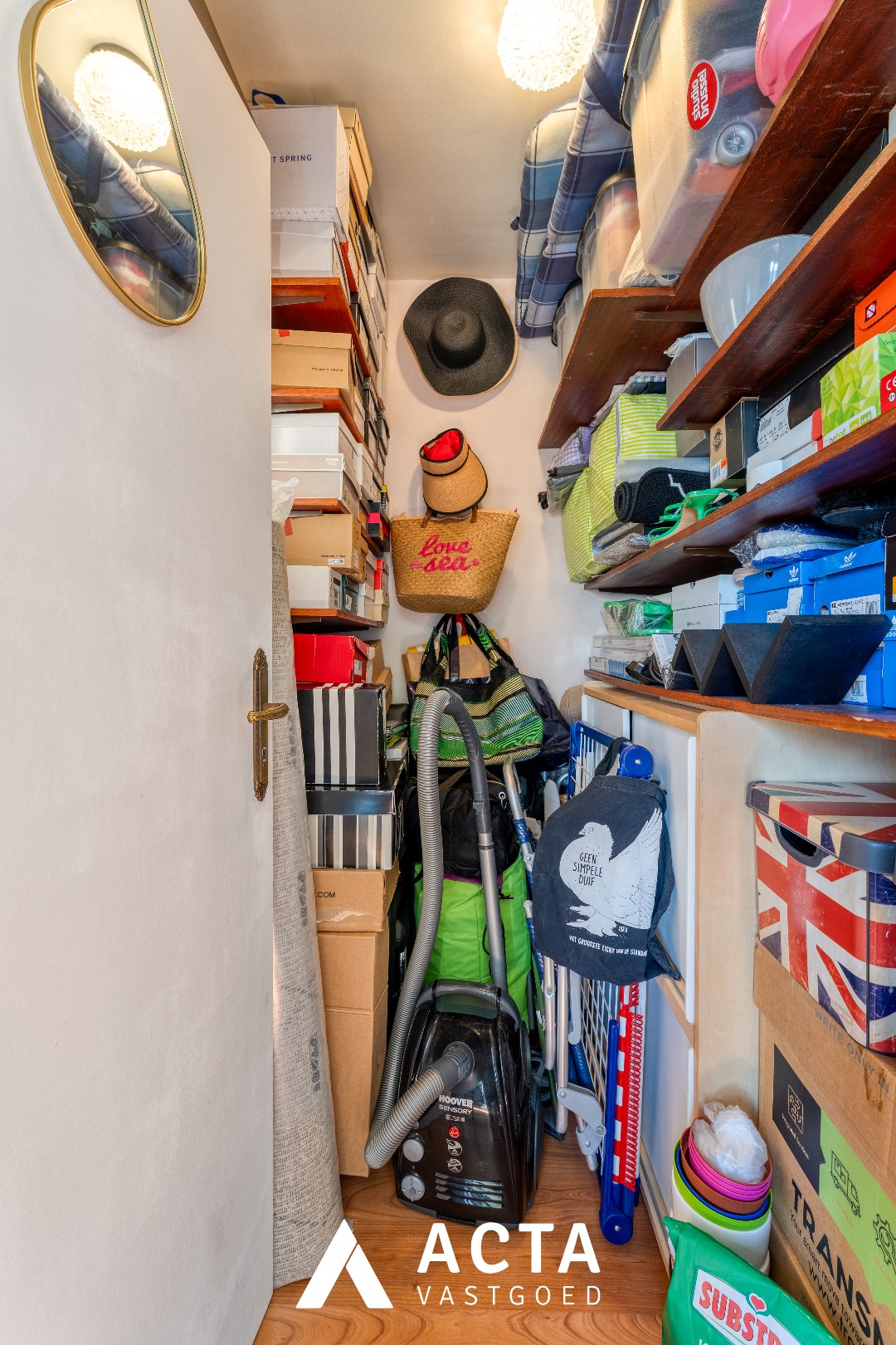 Dakappartement met zonnige terrassen in Mariakerke 