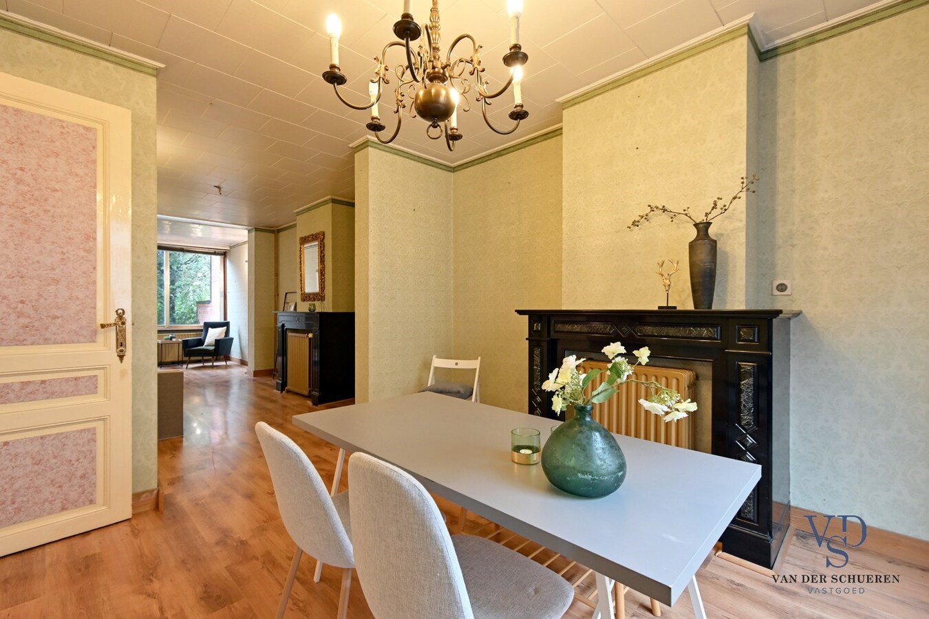 Bijzonder ruime stadswoning op gunstige ligging 