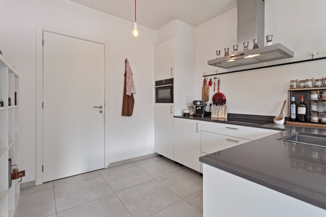 Instapklaar tweeslaapkamerappartement aan de Schelde 