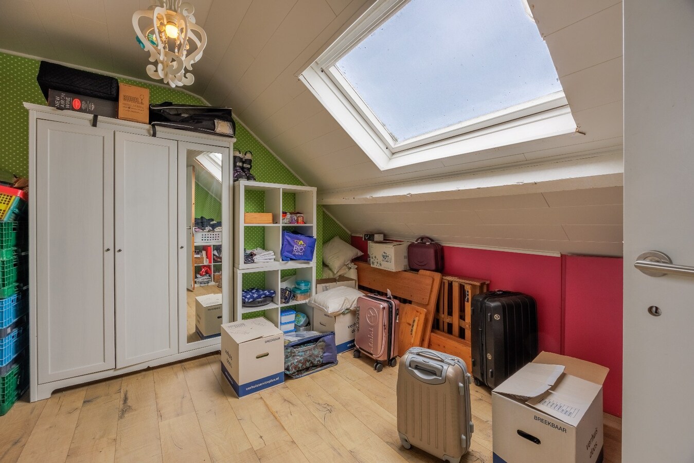 Uniek handelspand met woonst in het charmante Lissewege – tal van mogelijkheden! 