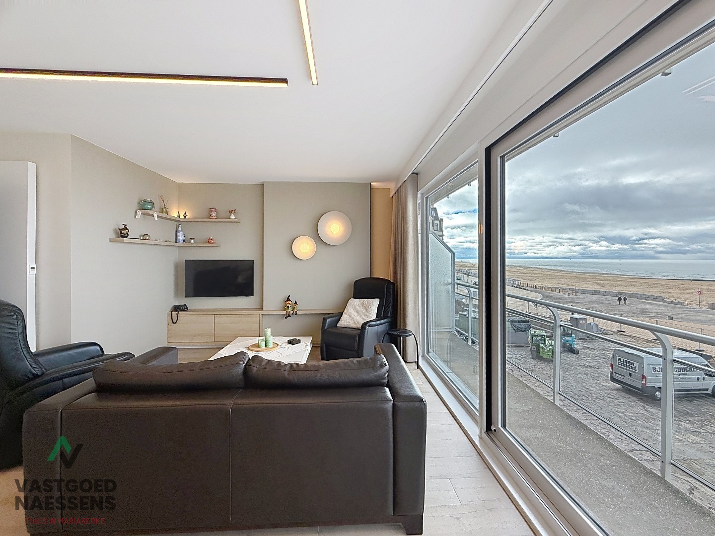 SCHITTEREND VERNIEUWD 3 SLPK APP MET ZICHT OP ZEE EN TERRAS 