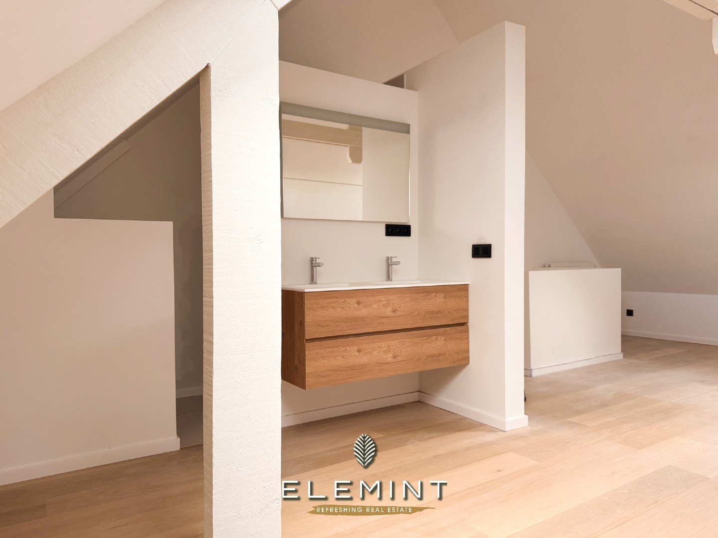 Energiezuinig halfopen ruime woning met garage te Oudenaarde 