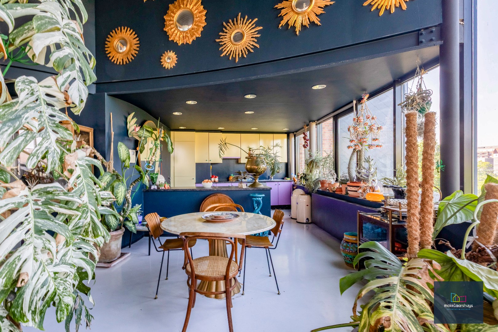 Unieke penthouse met prachtig terras en garagebox te Visserij 
